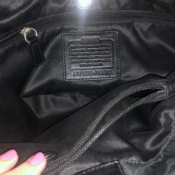 Black coach purse - Picture 7 of 7